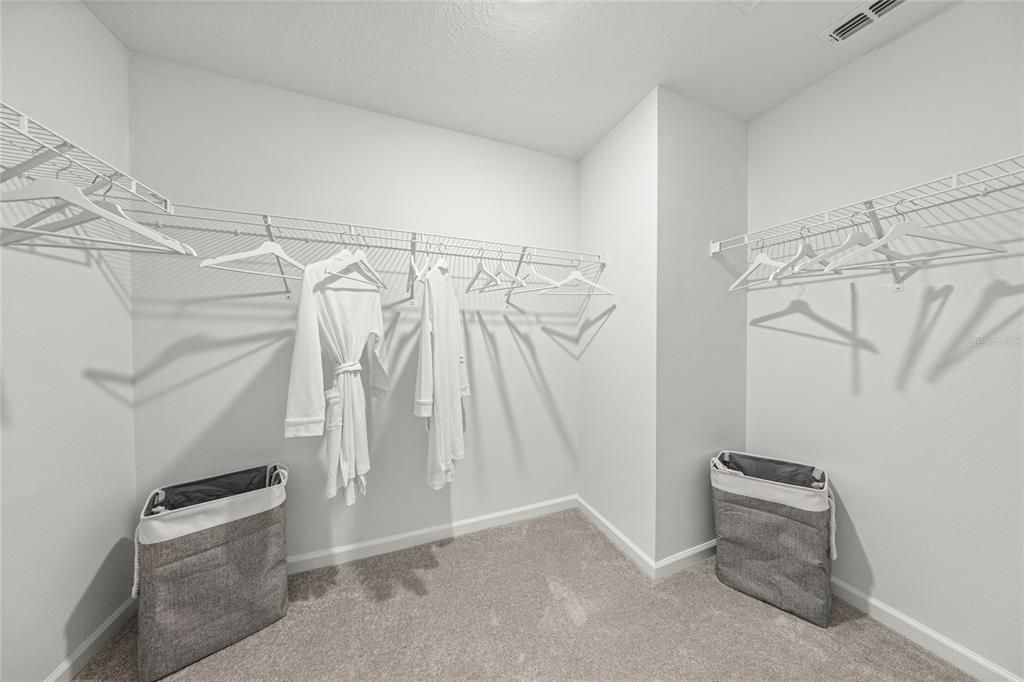 For Sale: $227,990 (3 beds, 2 baths, 1657 Square Feet)