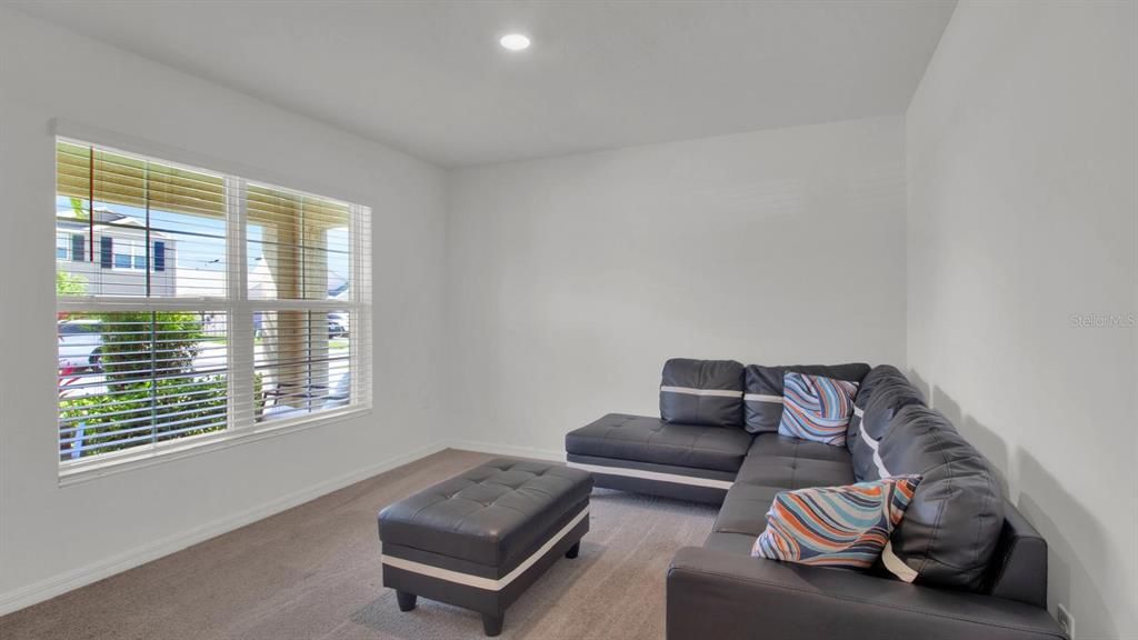 На продажу: $519,900 (5 спален, 3 ванн, 2674 Квадратных фут)