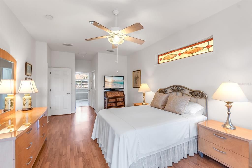 For Sale: $680,000 (3 beds, 2 baths, 2206 Square Feet)