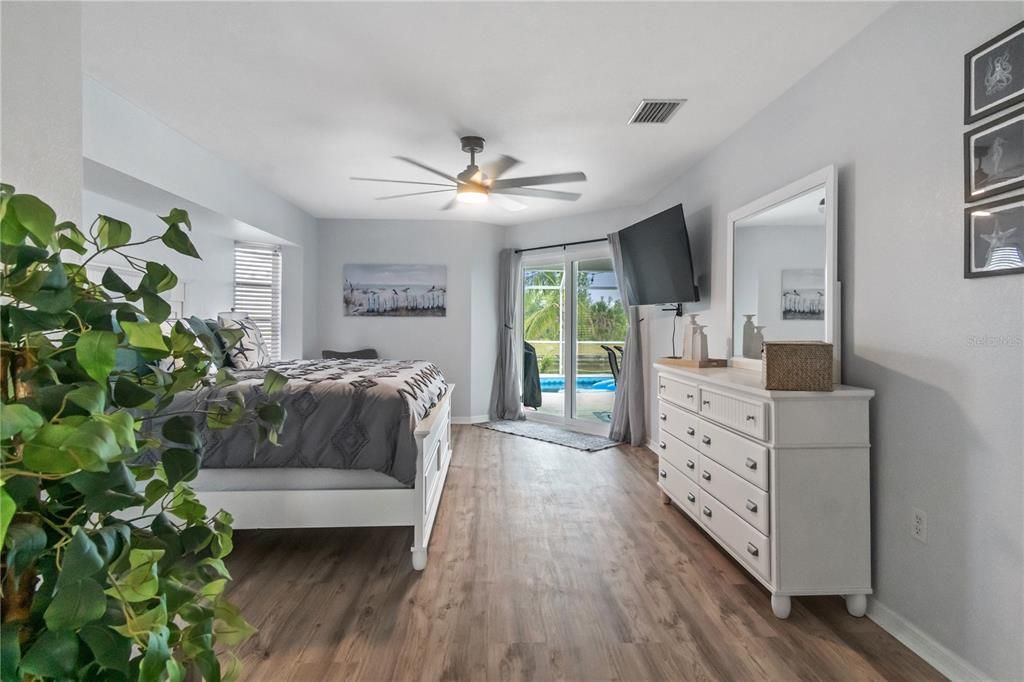 待售: $674,900 (3 贝兹, 2 浴室, 2160 平方英尺)