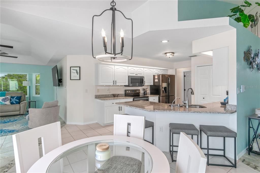 待售: $674,900 (3 贝兹, 2 浴室, 2160 平方英尺)