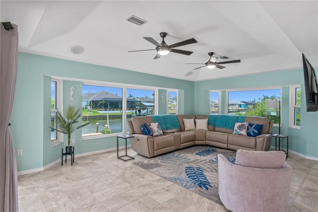 待售: $674,900 (3 贝兹, 2 浴室, 2160 平方英尺)