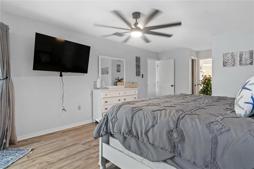 待售: $674,900 (3 贝兹, 2 浴室, 2160 平方英尺)