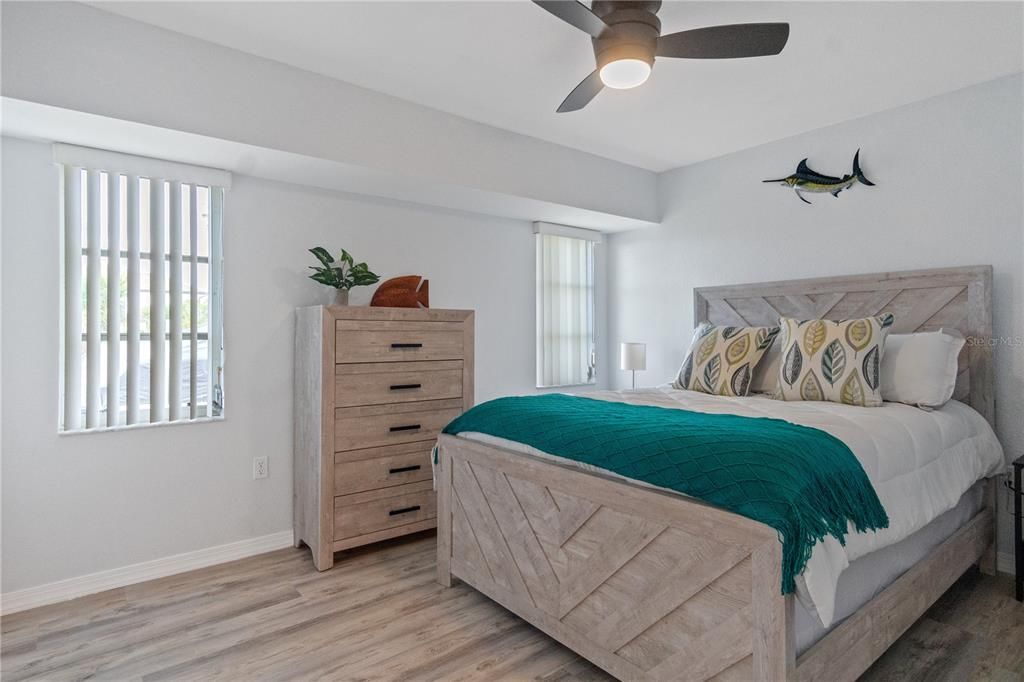 待售: $674,900 (3 贝兹, 2 浴室, 2160 平方英尺)