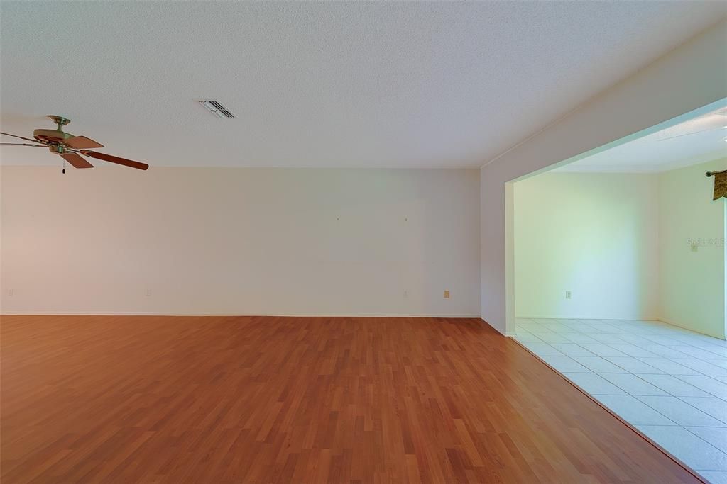 En Venta: $249,500 (2 camas, 2 baños, 1230 Pies cuadrados)