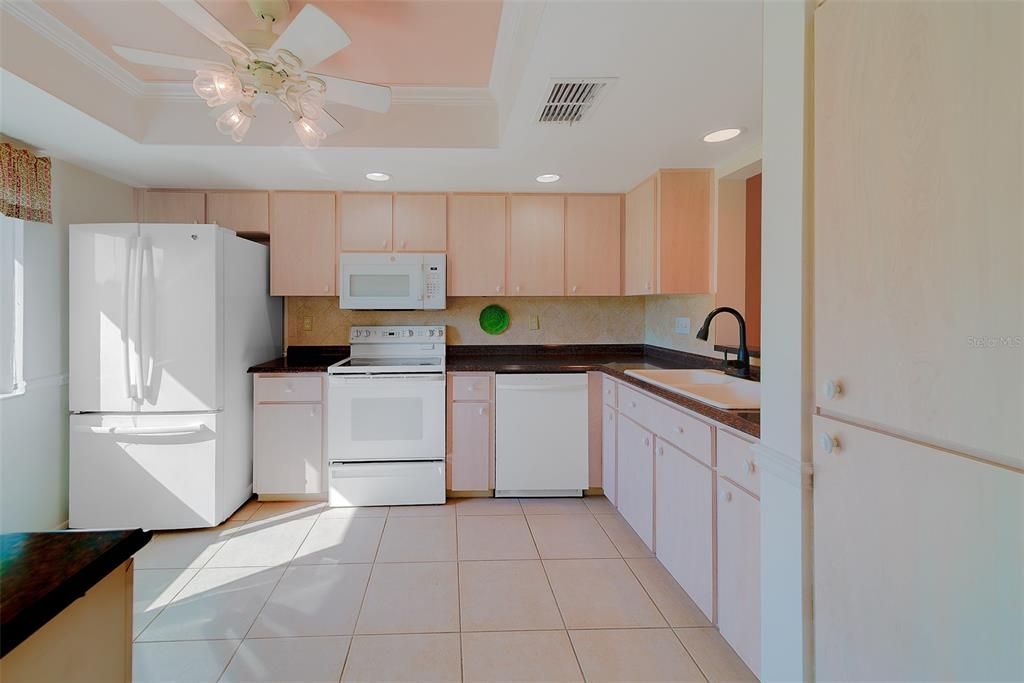 En Venta: $249,500 (2 camas, 2 baños, 1230 Pies cuadrados)