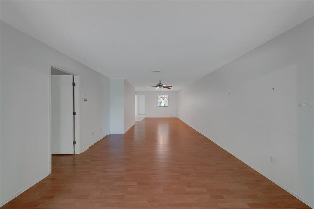 En Venta: $249,500 (2 camas, 2 baños, 1230 Pies cuadrados)