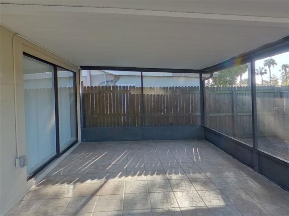 合同活跃: $2,049 (3 贝兹, 2 浴室, 1145 平方英尺)