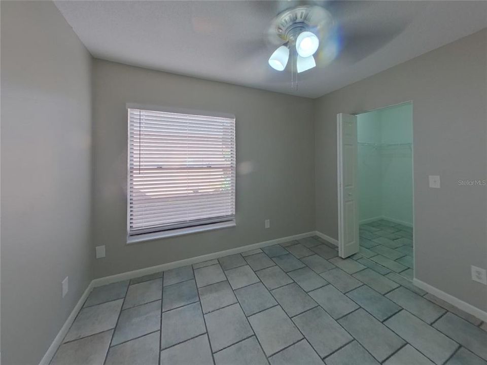 合同活跃: $2,049 (3 贝兹, 2 浴室, 1145 平方英尺)