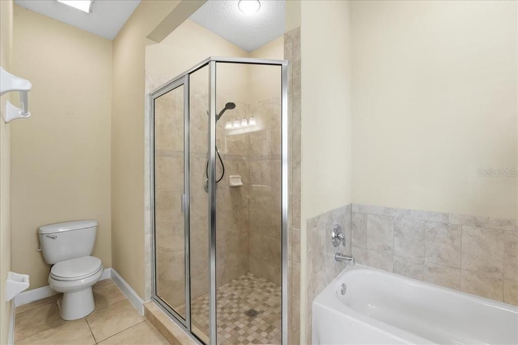 出租: $1,995 (2 贝兹, 2 浴室, 1534 平方英尺)