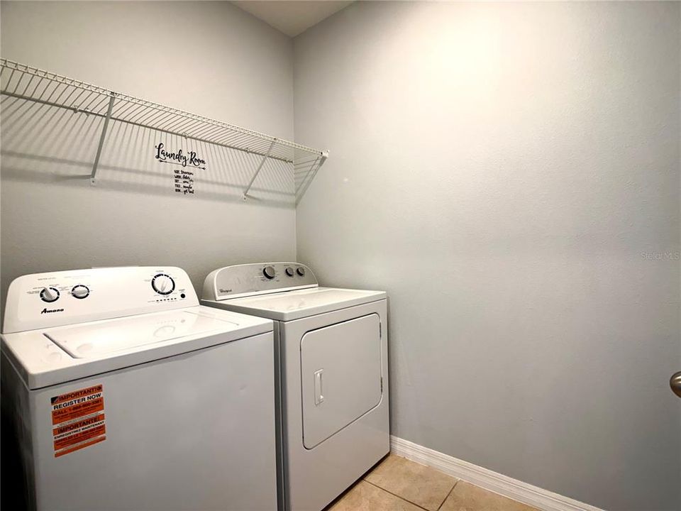 出租: $2,475 (5 贝兹, 3 浴室, 2577 平方英尺)