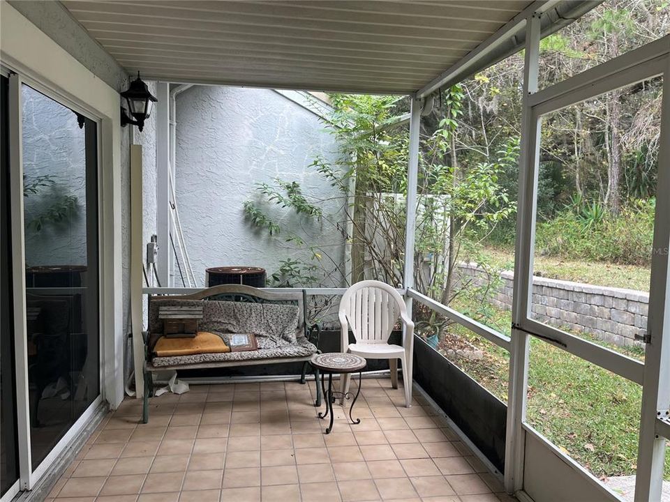 For Sale: $185,000 (2 beds, 2 baths, 1175 Square Feet)