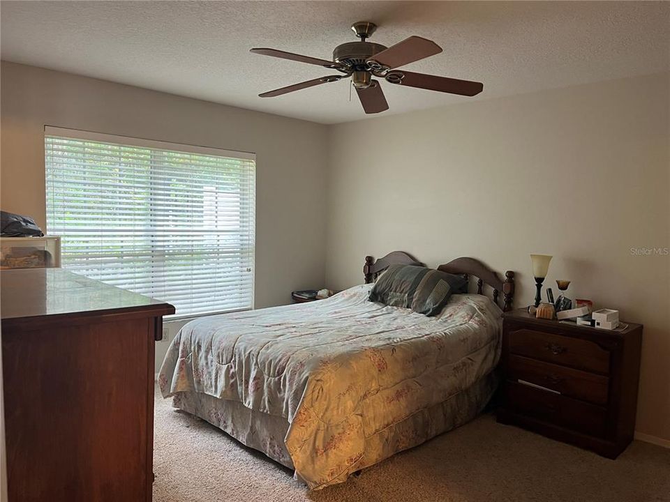 For Sale: $185,000 (2 beds, 2 baths, 1175 Square Feet)