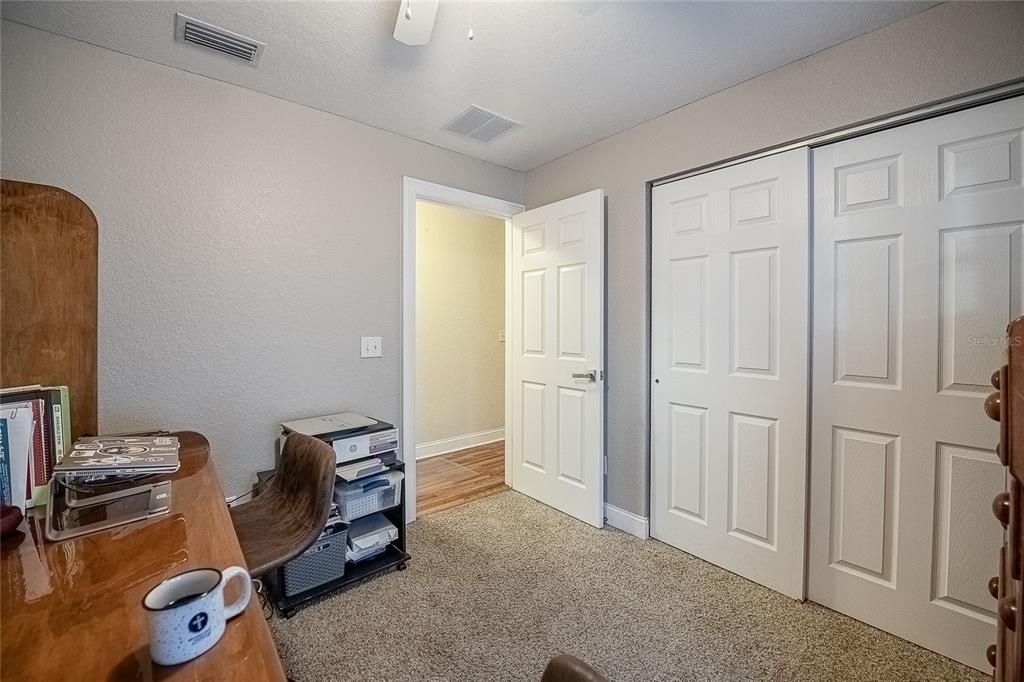 For Sale: $325,000 (3 beds, 2 baths, 1326 Square Feet)