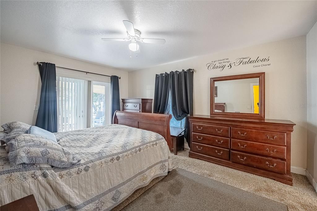 For Sale: $325,000 (3 beds, 2 baths, 1326 Square Feet)