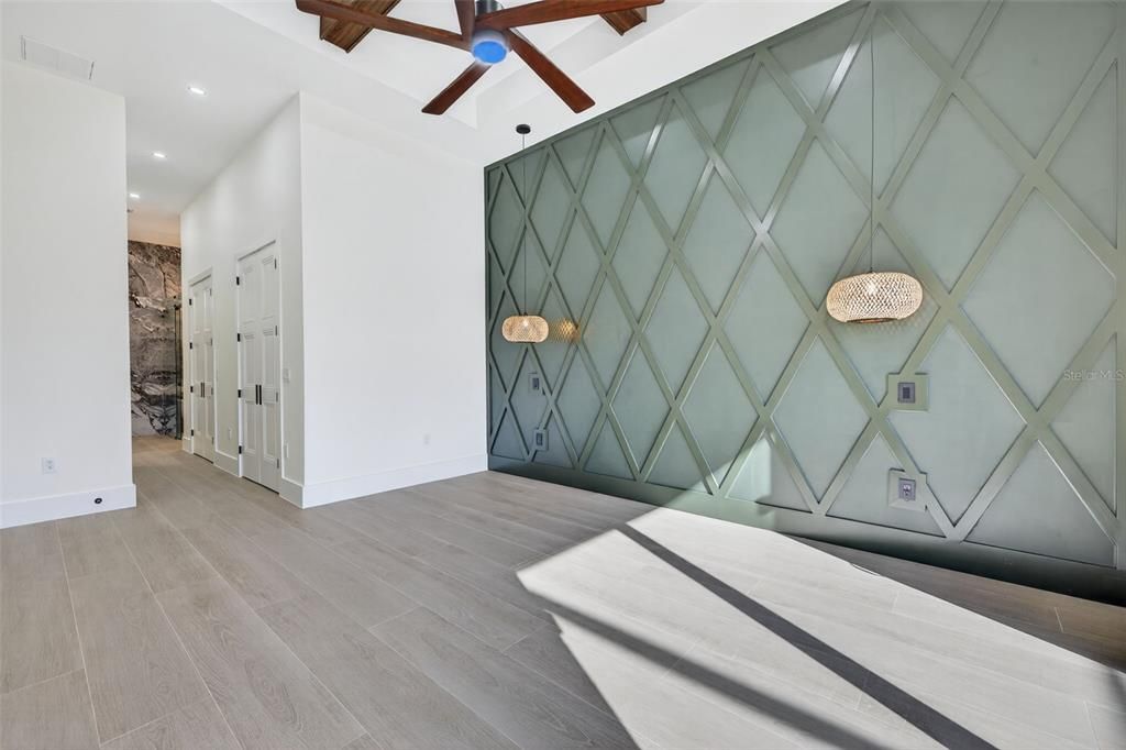 En Venta: $1,749,900 (4 camas, 4 baños, 2700 Pies cuadrados)