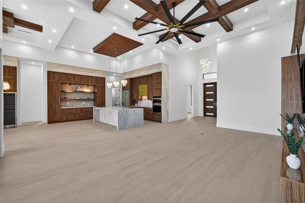 En Venta: $1,749,900 (4 camas, 4 baños, 2700 Pies cuadrados)