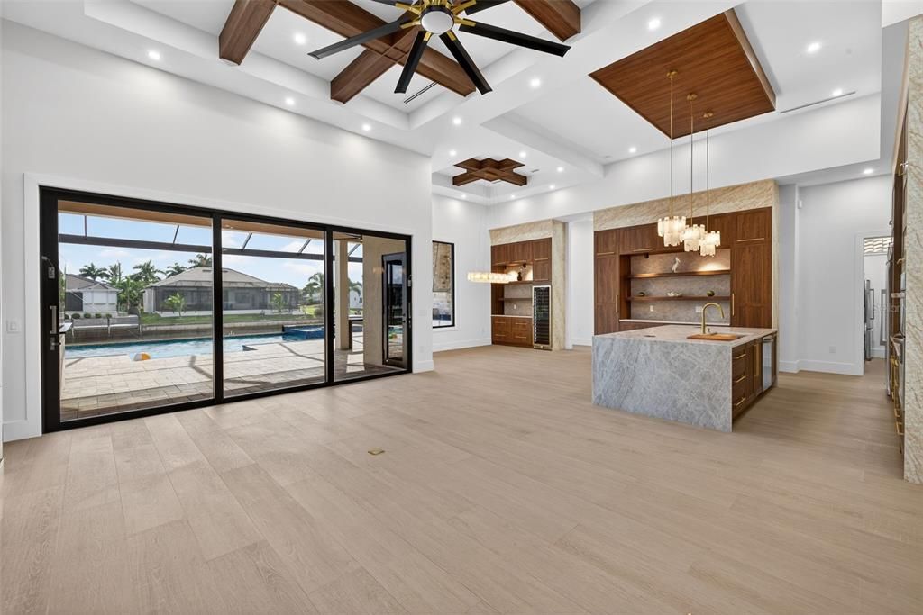 En Venta: $1,749,900 (4 camas, 4 baños, 2700 Pies cuadrados)