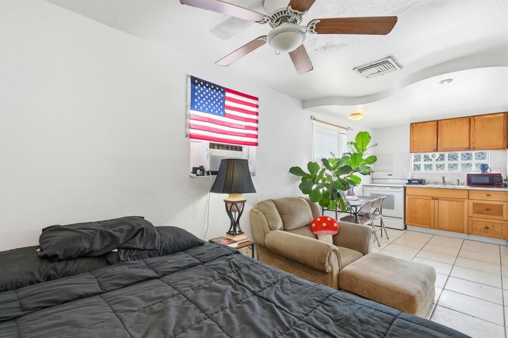 En Venta: $385,000 (0 camas, 0 baños, 1980 Pies cuadrados)