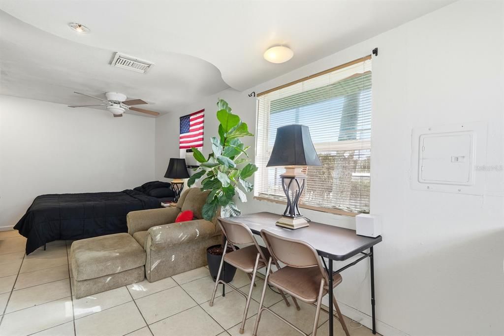 En Venta: $385,000 (0 camas, 0 baños, 1980 Pies cuadrados)