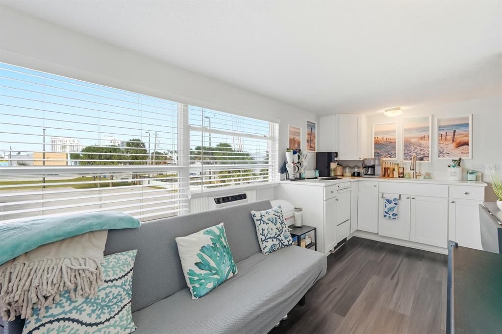 En Venta: $385,000 (0 camas, 0 baños, 1980 Pies cuadrados)