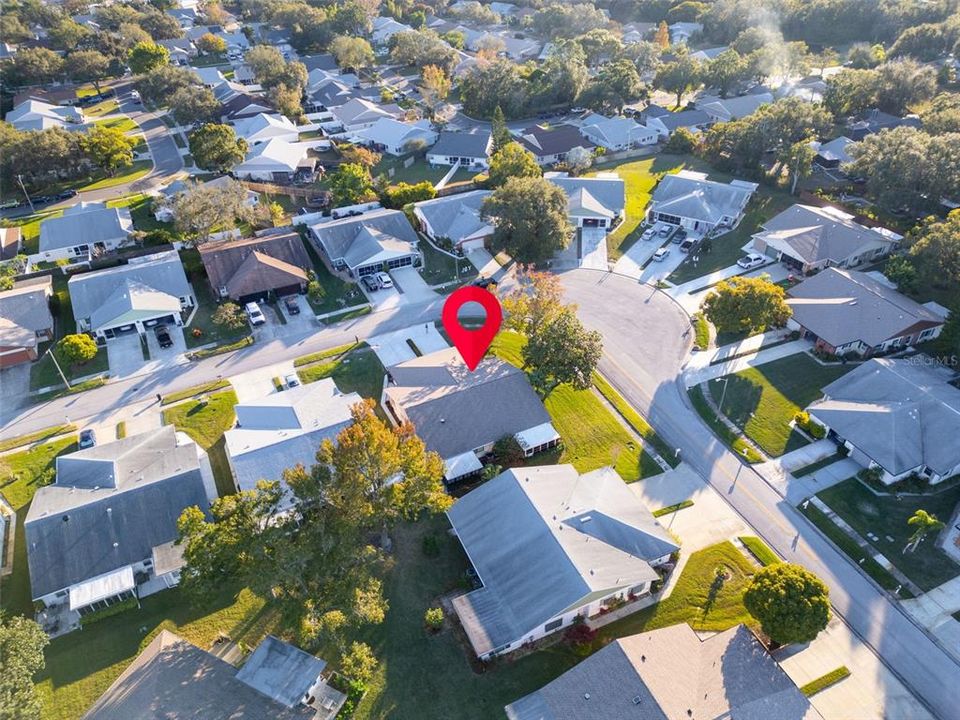 For Sale: $349,900 (2 beds, 2 baths, 1332 Square Feet)