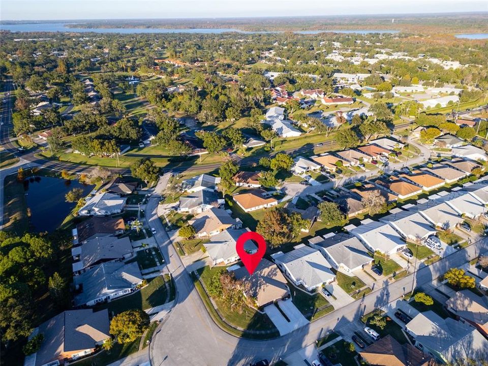 For Sale: $349,900 (2 beds, 2 baths, 1332 Square Feet)