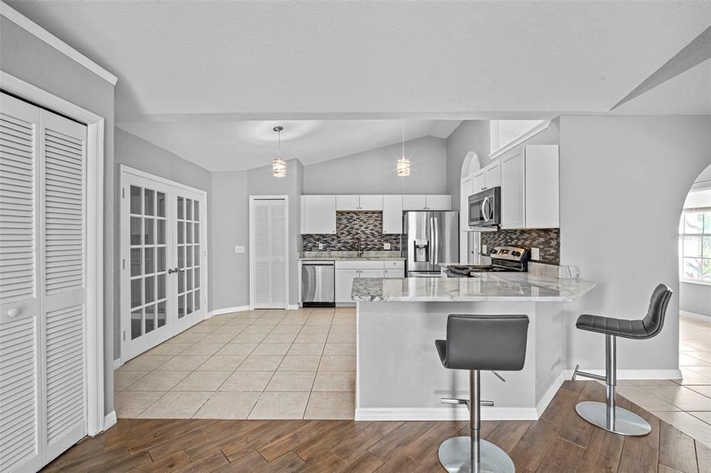 For Sale: $439,900 (4 beds, 2 baths, 1917 Square Feet)