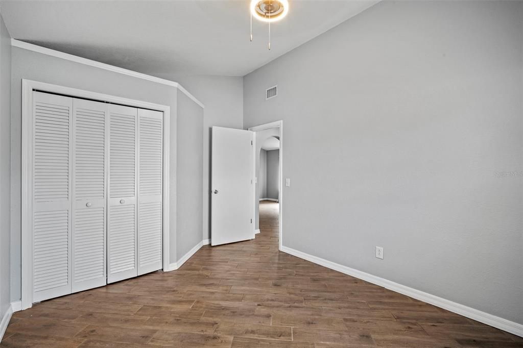 For Sale: $439,900 (4 beds, 2 baths, 1917 Square Feet)