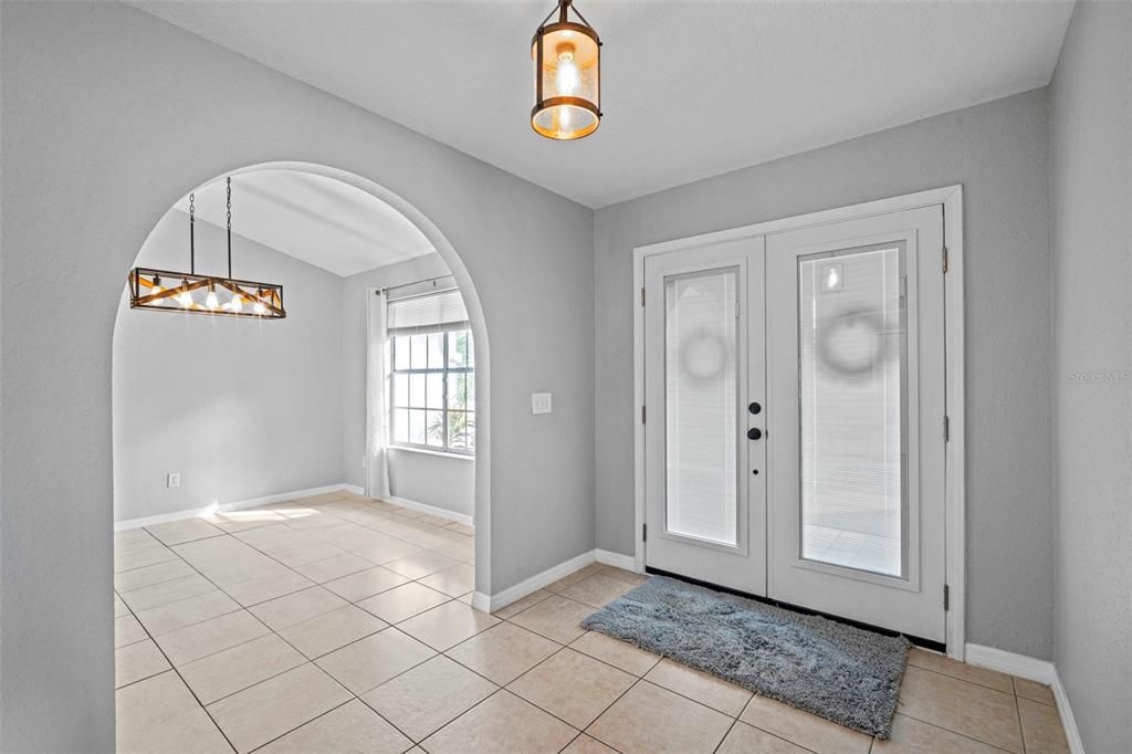 For Sale: $439,900 (4 beds, 2 baths, 1917 Square Feet)