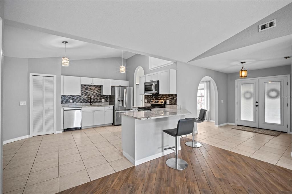 For Sale: $439,900 (4 beds, 2 baths, 1917 Square Feet)