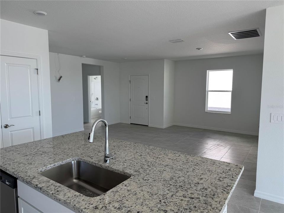 For Sale: $355,999 (3 beds, 2 baths, 1530 Square Feet)