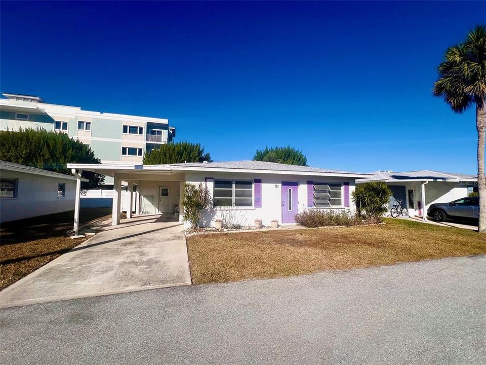 For Sale: $294,900 (2 beds, 1 baths, 1068 Square Feet)