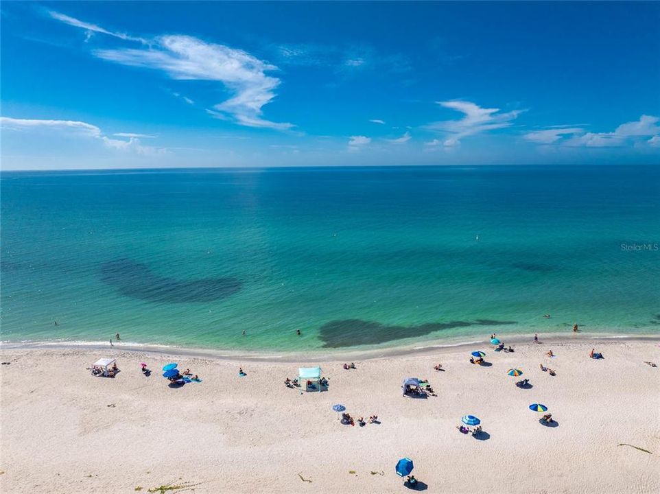 For Sale: $294,900 (2 beds, 1 baths, 1068 Square Feet)