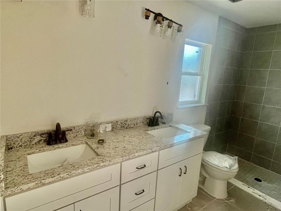 待售: $289,000 (3 贝兹, 2 浴室, 1412 平方英尺)