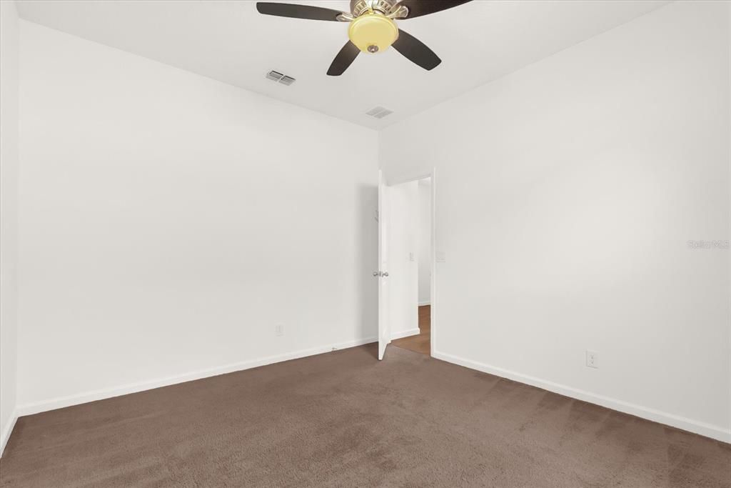 For Sale: $412,000 (3 beds, 2 baths, 1917 Square Feet)