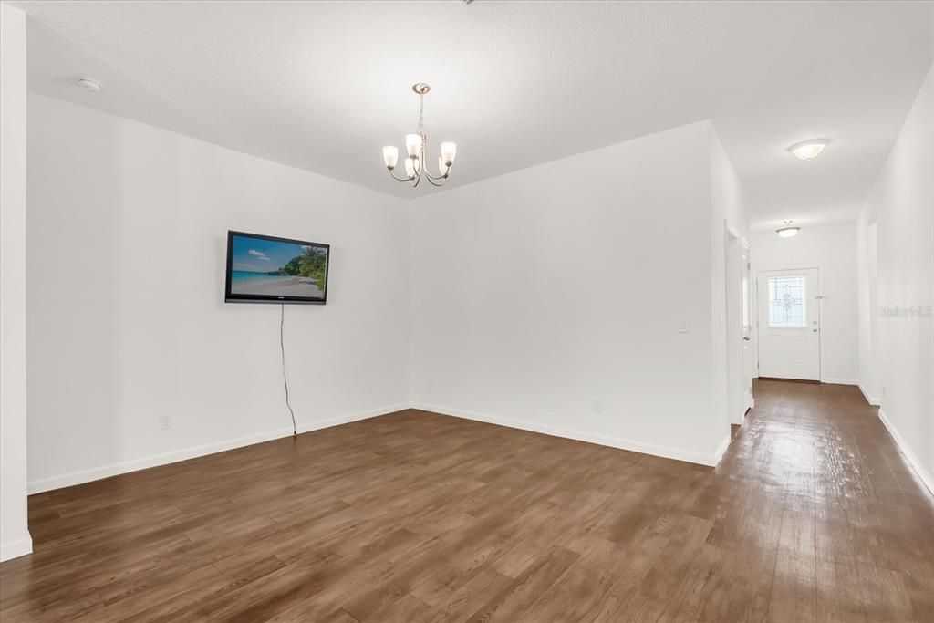 For Sale: $412,000 (3 beds, 2 baths, 1917 Square Feet)