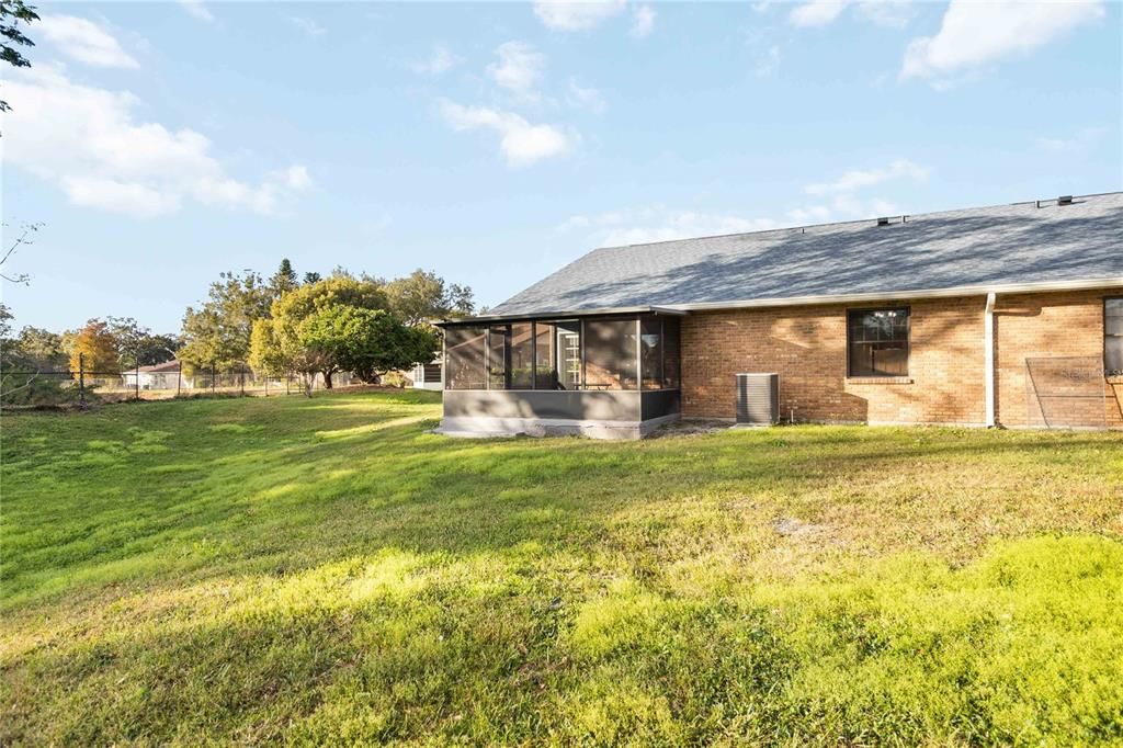 For Sale: $269,000 (3 beds, 2 baths, 1371 Square Feet)