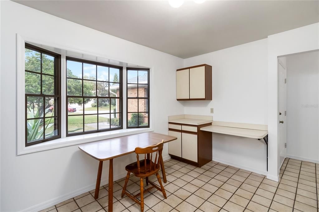 For Sale: $269,000 (3 beds, 2 baths, 1371 Square Feet)