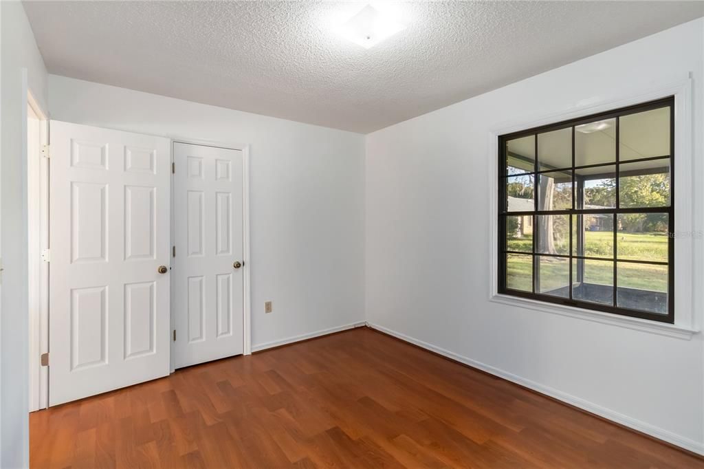 For Sale: $269,000 (3 beds, 2 baths, 1371 Square Feet)