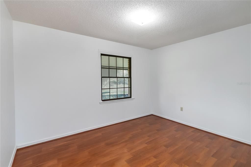 For Sale: $269,000 (3 beds, 2 baths, 1371 Square Feet)