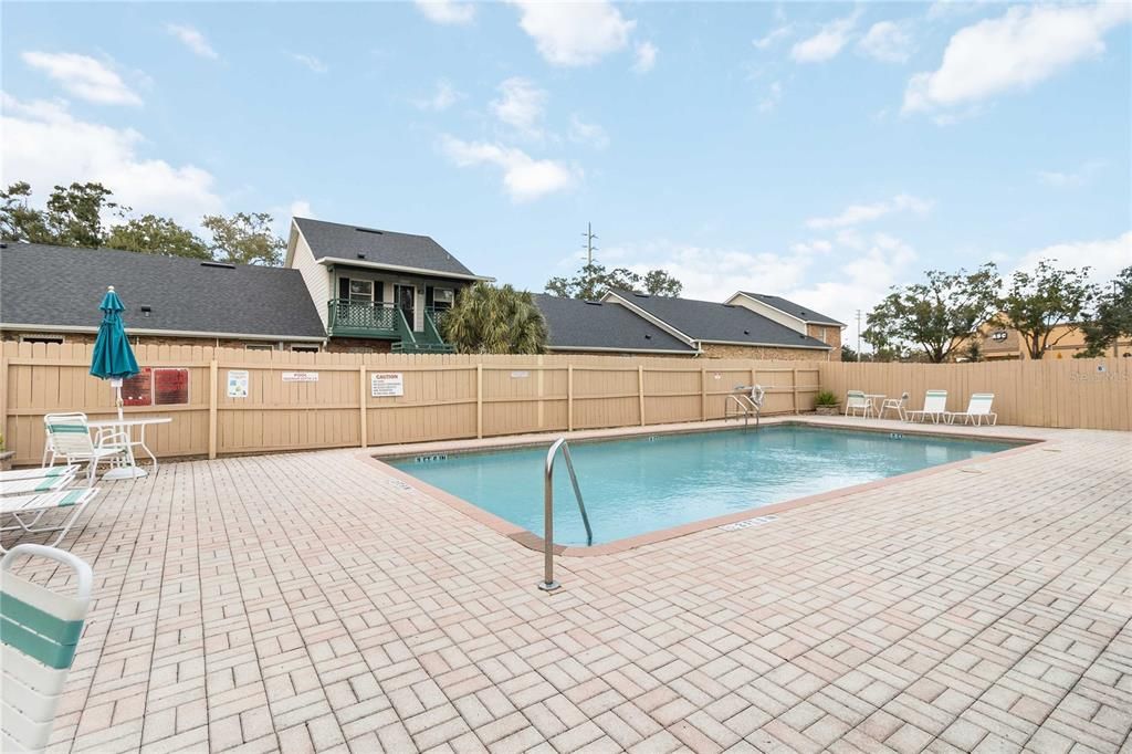 For Sale: $269,000 (3 beds, 2 baths, 1371 Square Feet)