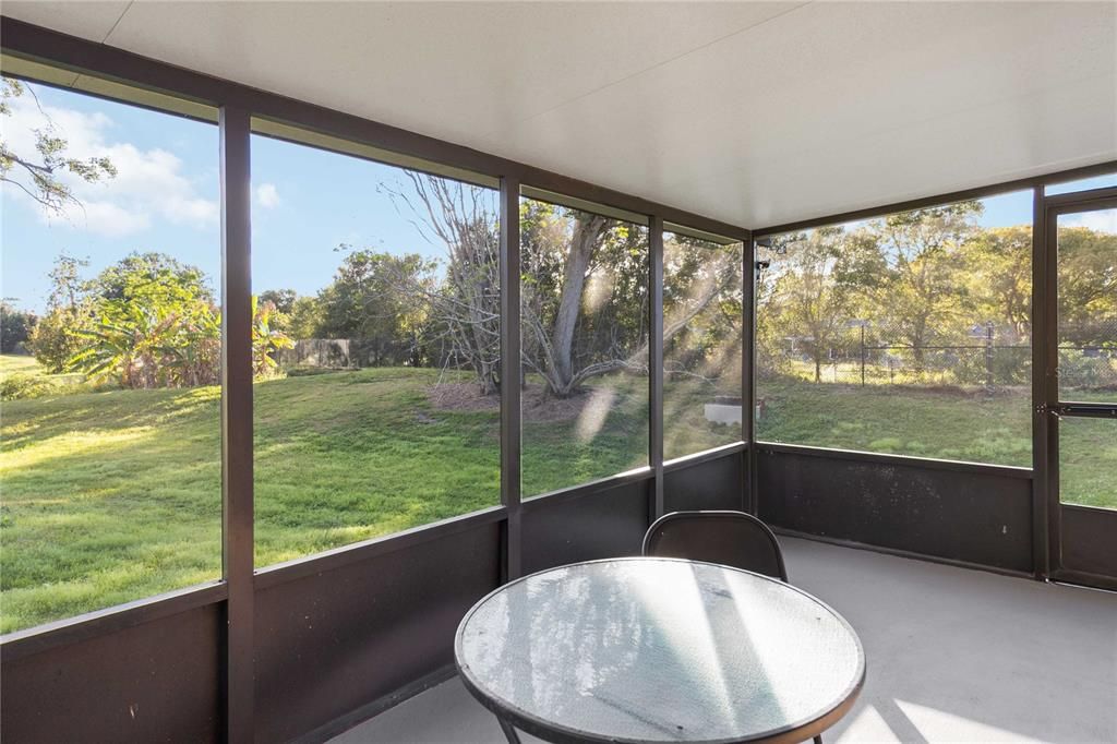 For Sale: $269,000 (3 beds, 2 baths, 1371 Square Feet)