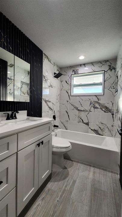 For Rent: $1,875 (3 beds, 2 baths, 1004 Square Feet)