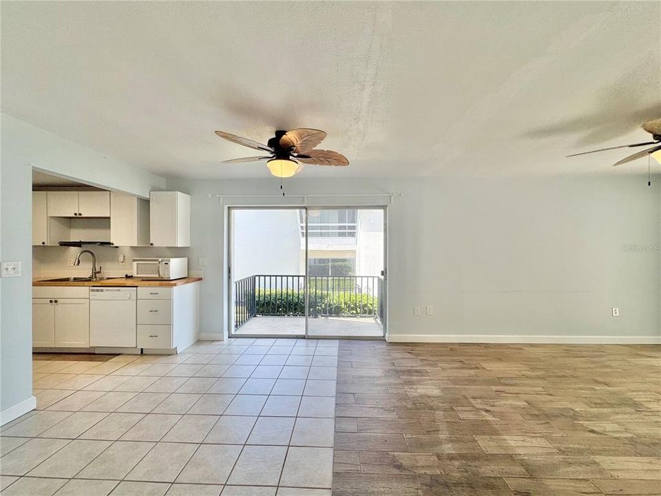 For Rent: $1,350 (2 beds, 2 baths, 1148 Square Feet)
