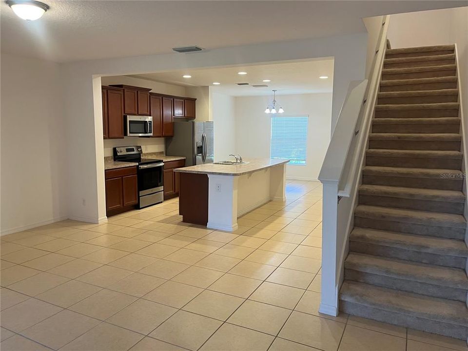 For Sale: $219,900 (3 beds, 2 baths, 1621 Square Feet)