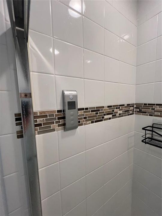 For Sale: $219,900 (3 beds, 2 baths, 1621 Square Feet)