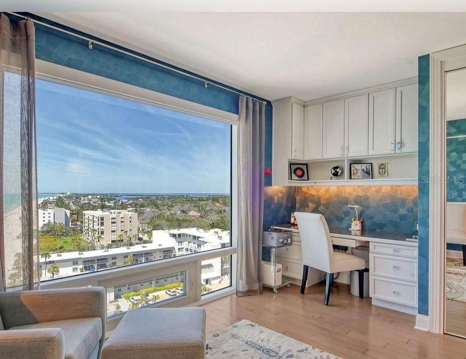 For Rent: $13,500 (2 beds, 2 baths, 1651 Square Feet)