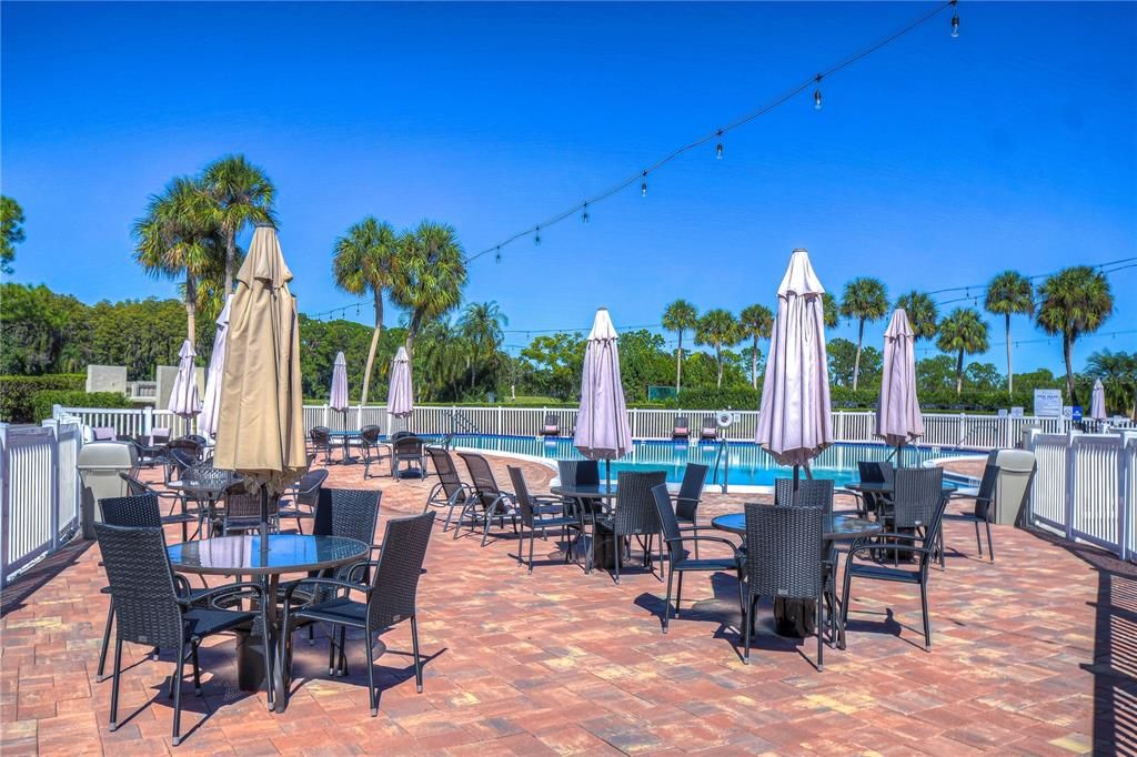 For Sale: $244,900 (2 beds, 2 baths, 1162 Square Feet)