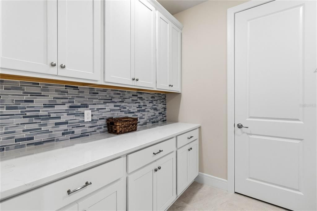 На продажу: $449,000 (4 спален, 3 ванн, 2258 Квадратных фут)